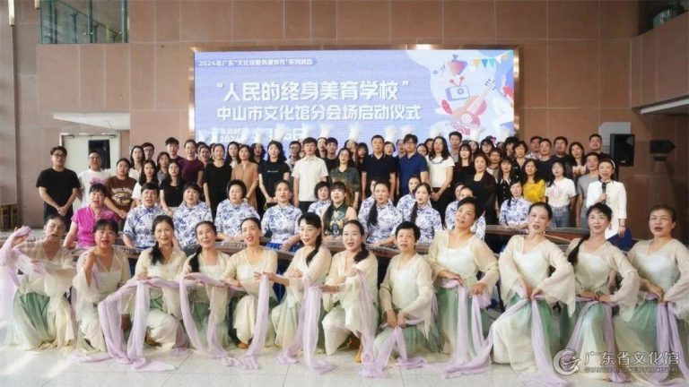 土默特右旗二人台校园传承基地挂牌成立，非遗保护迈出新步伐